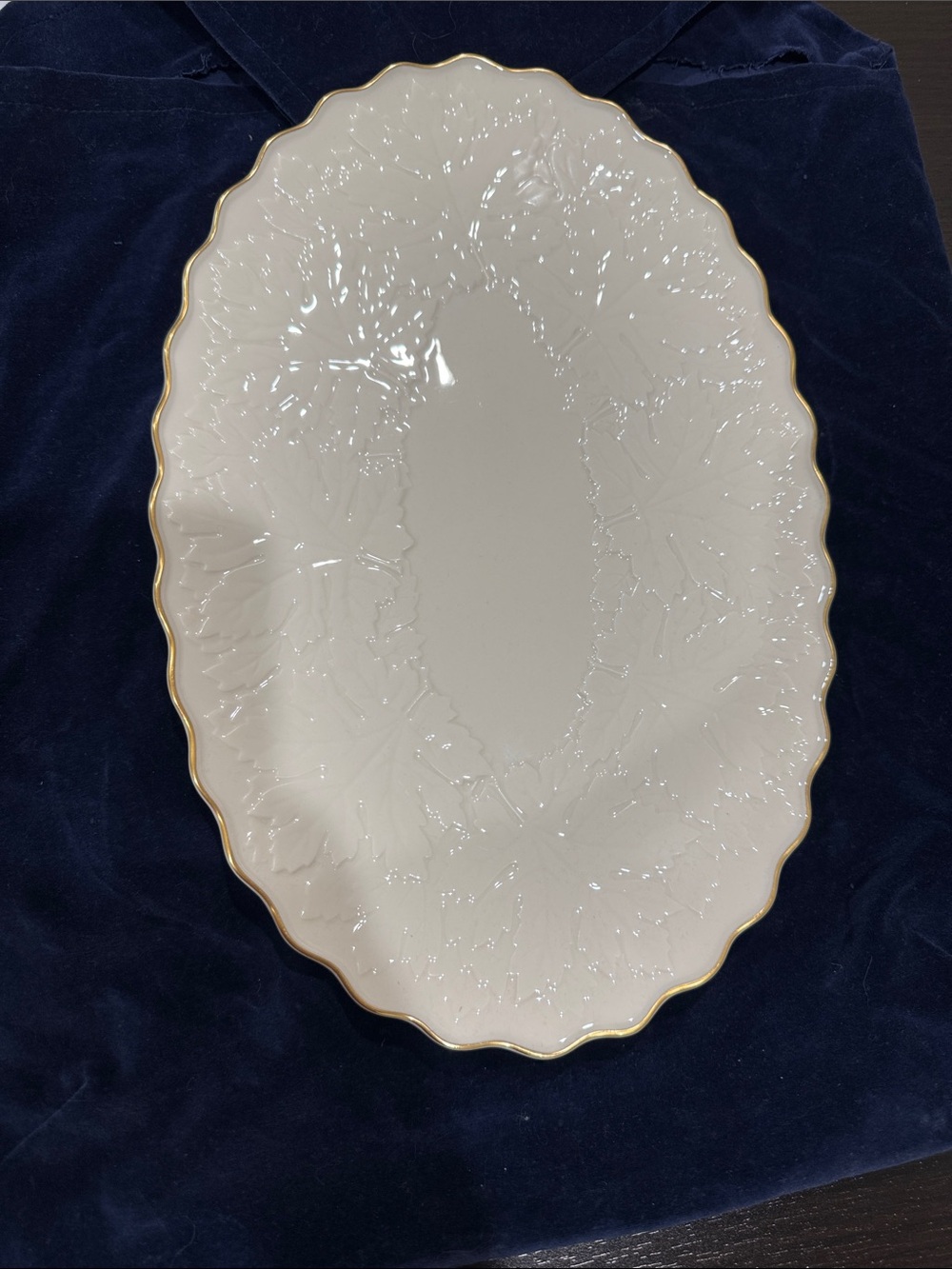Lenox White Scalloped Oval Serving Platter with Gold Trim